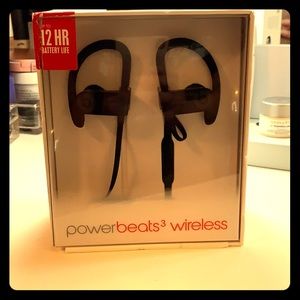 Power Beats3 Black Wireless headphones